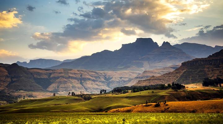 Misty Peaks Cloudlands