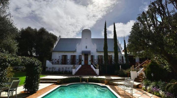 La Belle Guest House