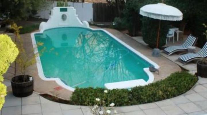 La Belle Guest House