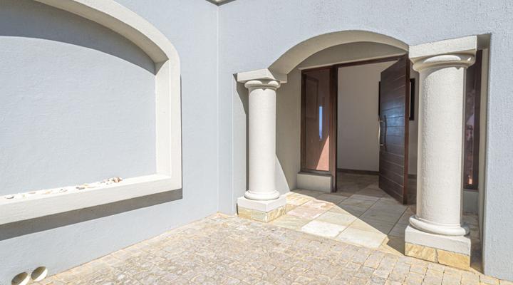 Albatros Luxury Self Catering House