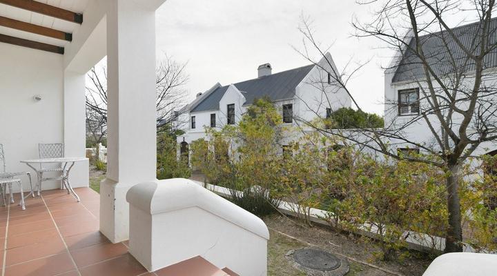 Winelands Golf Lodges 12 by HostAgents