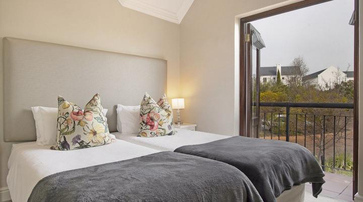 Winelands Golf Lodges 26 by HostAgents