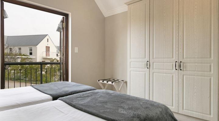 Winelands Golf Lodges 26 by HostAgents