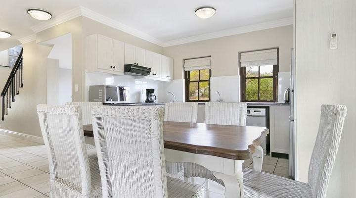 Winelands Golf Lodges 26 by HostAgents