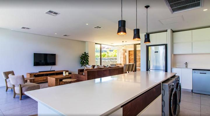 Oceans Edge (OCE331)