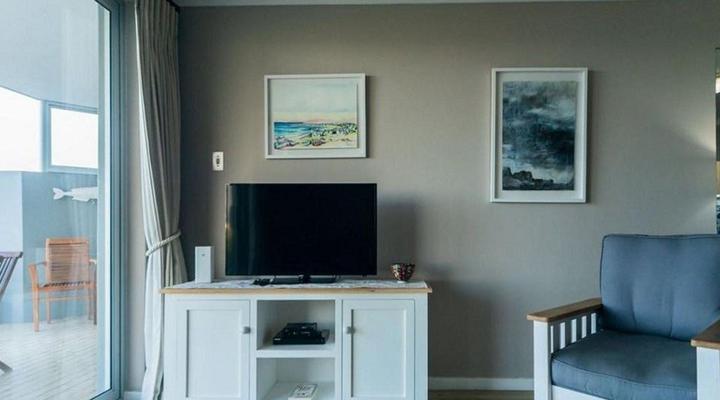 Bayview Apartment 104