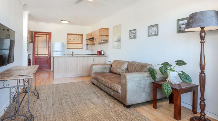 Oak on Main by Top Destinations Rentals