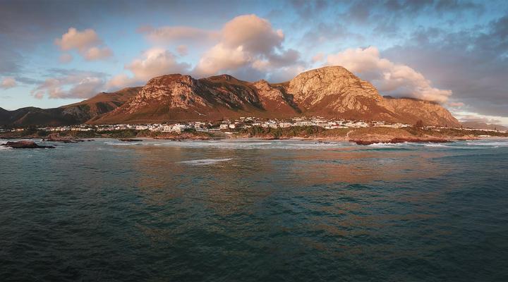 Oak on Main by Top Destinations Rentals