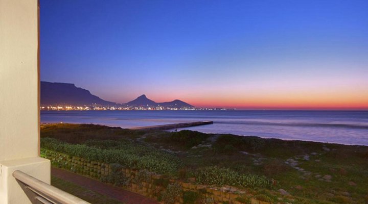Leisure Bay 207 