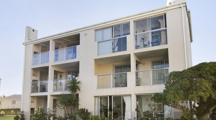 Big Bay Beach Club 122