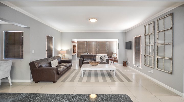 Apartment 6