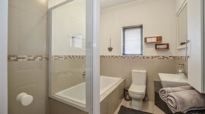 Apartment 6