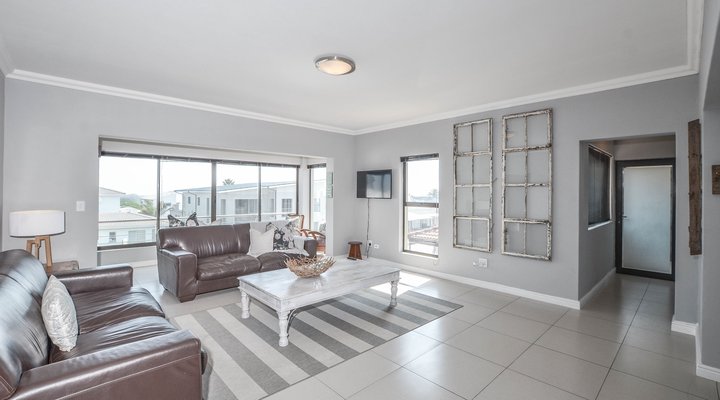 Apartment 6