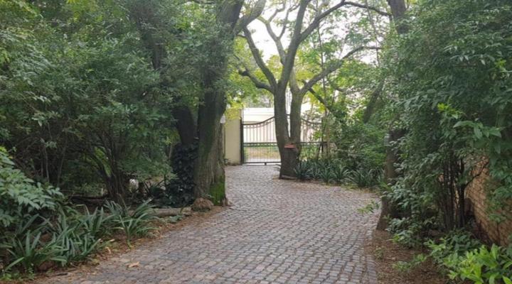 Dennis Road Guesthouse