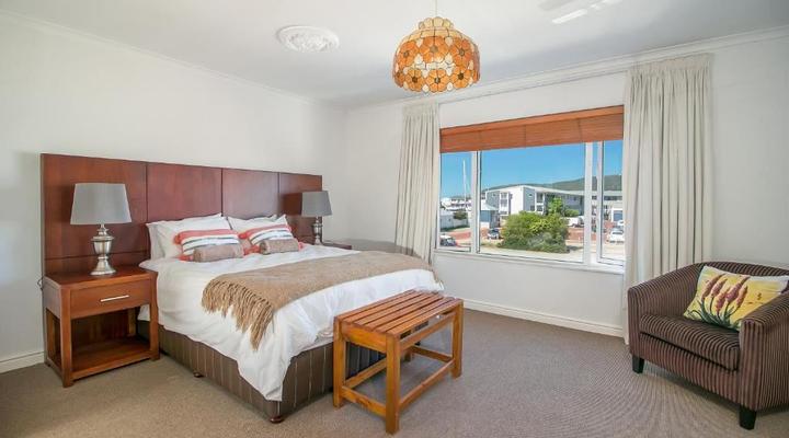 Waterfront Delight - GR1