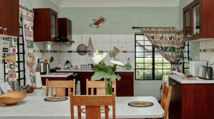 The Green Lantern - Cottage