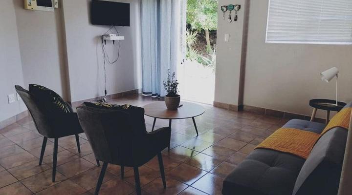 Ons Strandhuisie Mh18 in Pearly Beach