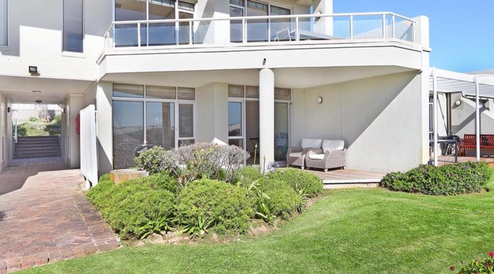 Dolphin Beach E5