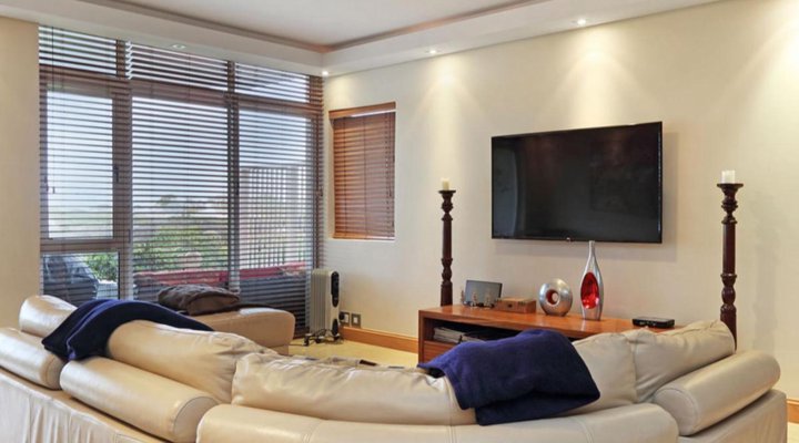 Dolphin Beach E5