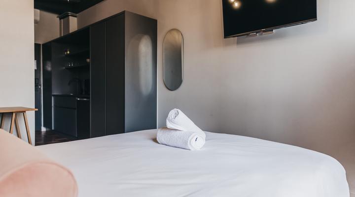 Luxe on Thibault by CTHA