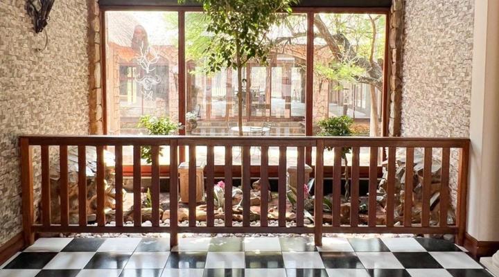 Ivory Tree Lodge and Guest House