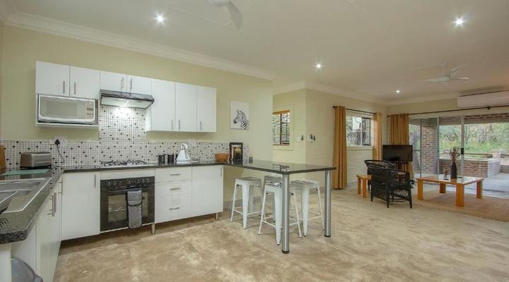 Kruger's Retreat and Kruger's Rest