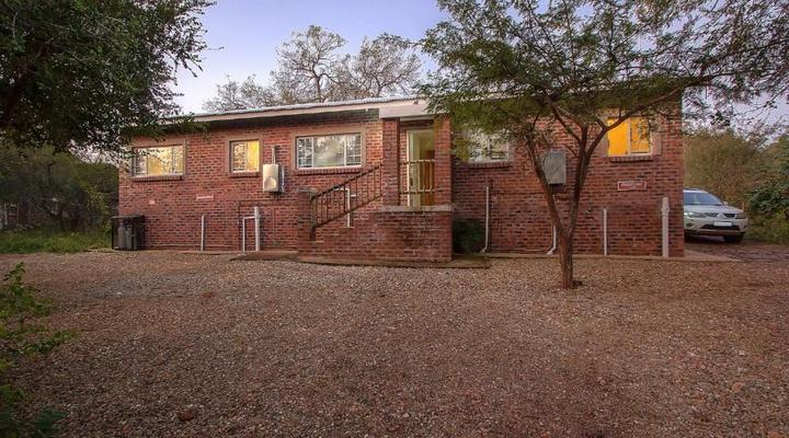 Kruger's Retreat and Kruger's Rest