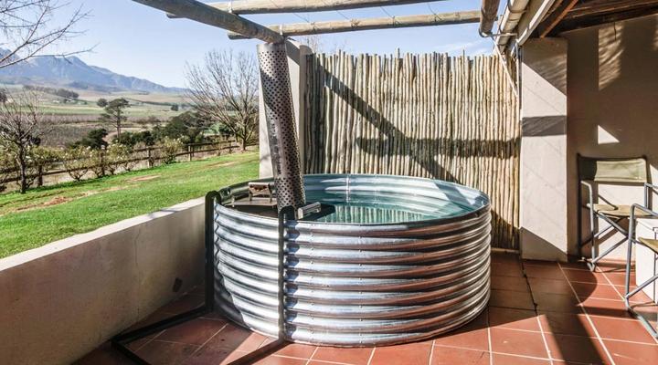 Oewerzicht Tented River Lodge & Farm Cottages