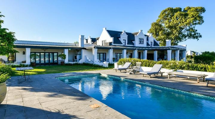 Manhattan Estates - Farm House Estate