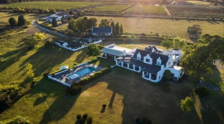 Manhattan Estates - Farm House Estate