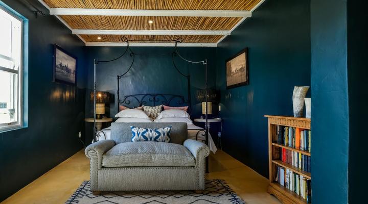 Manhattan Estates - Farm House Estate