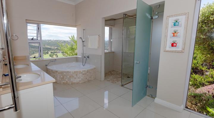 Manhattan Estates - Mountain Estate Villa