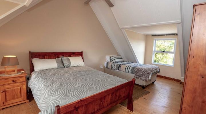 Manhattan Estates - Woodlands Villa