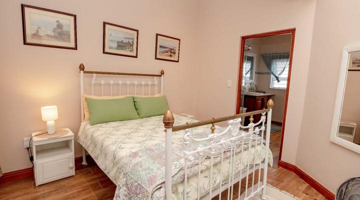 Manhattan Estates - Woodlands Villa