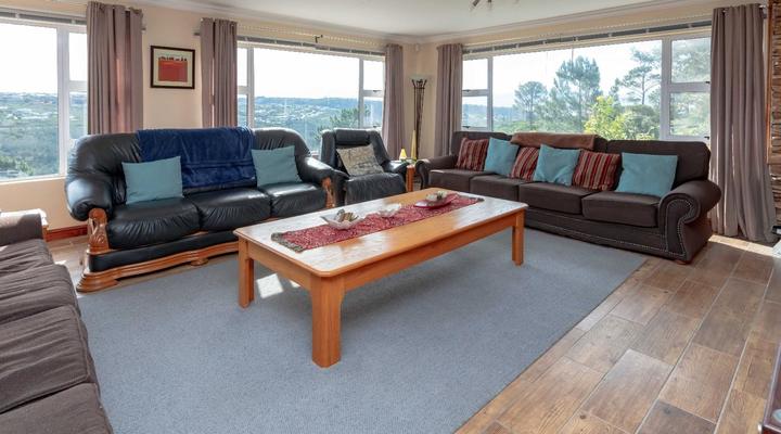 Manhattan Estates - Woodlands Villa