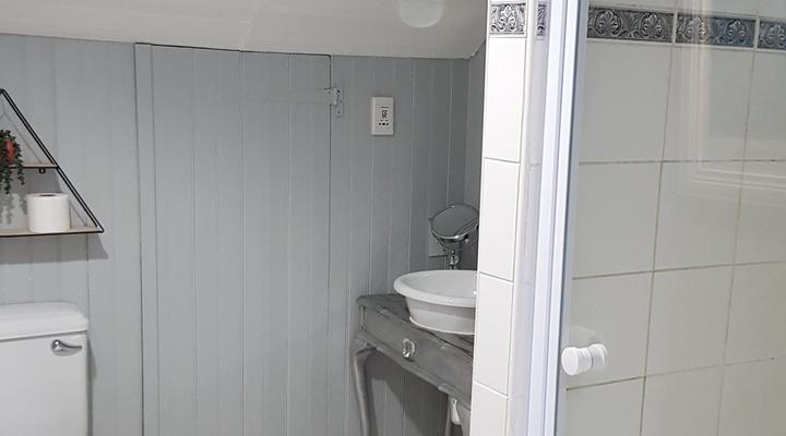 Coach House Bed & Breakfast