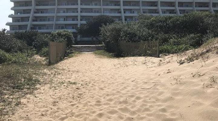 111 Lescalier Cabanas