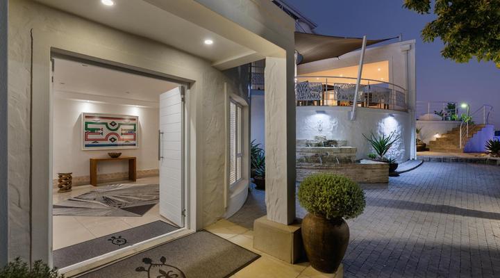 Villa Afrikana Guest Suites