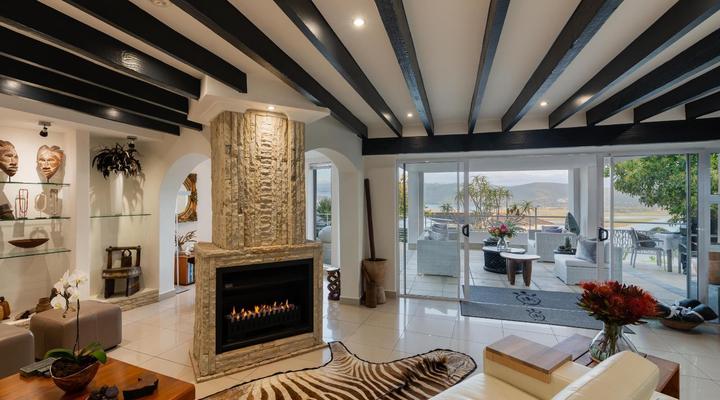 Villa Afrikana Guest Suites