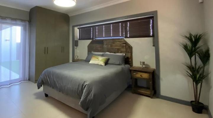 Steenbokkie: Double-storey Holiday House