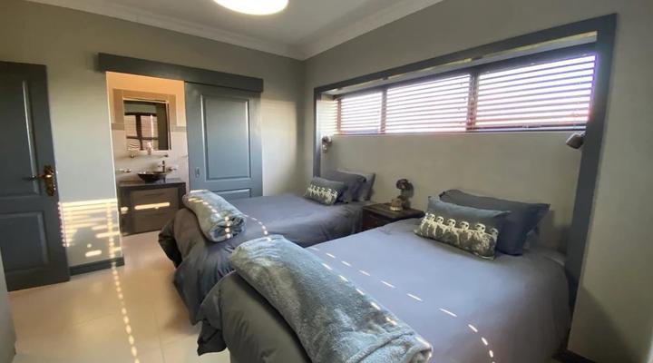 Steenbokkie: Double-storey Holiday House