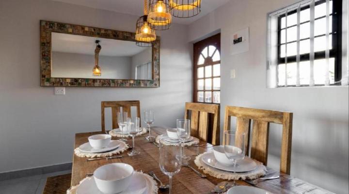 Voorbaai Holiday Home