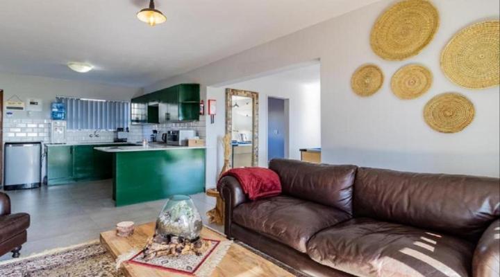 Voorbaai Holiday Home