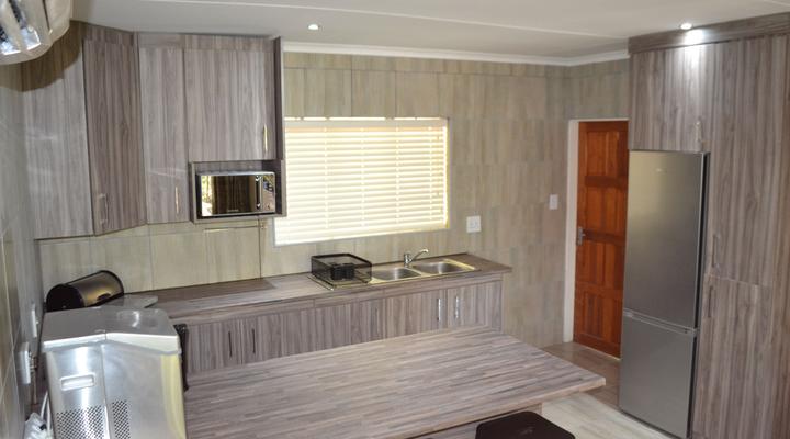 Paulandi - Leeupoort