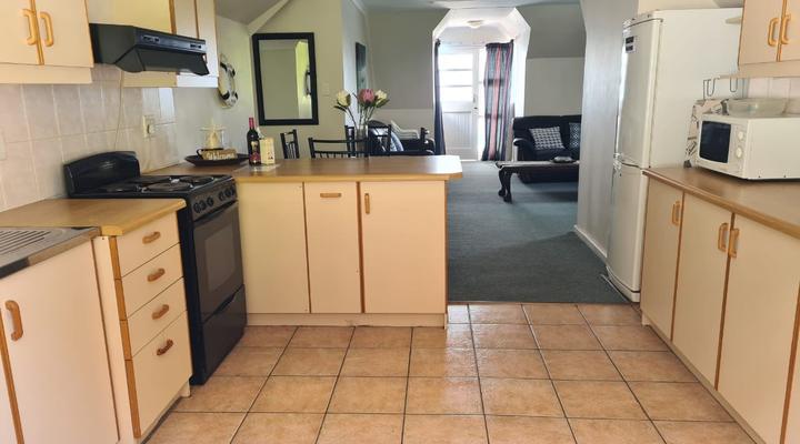 Monte Carlo Self-catering