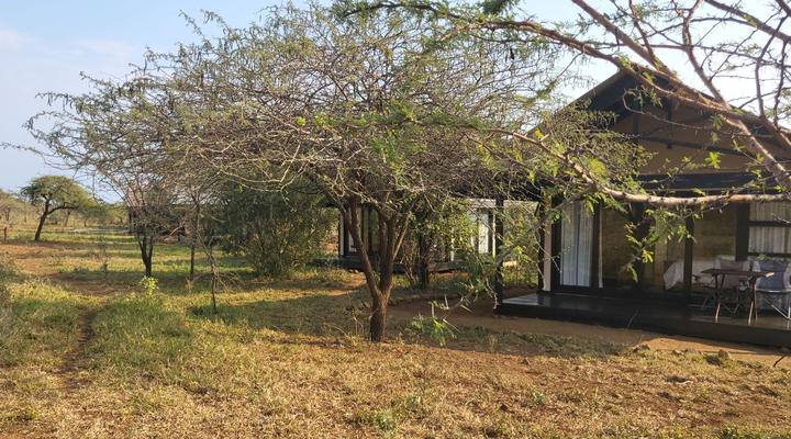 Royal Jozini Ekuthuleni Lodge