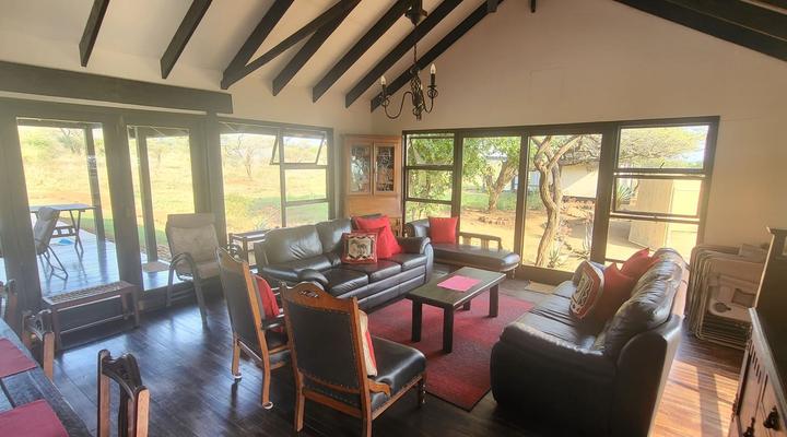 Royal Jozini Ekuthuleni Lodge