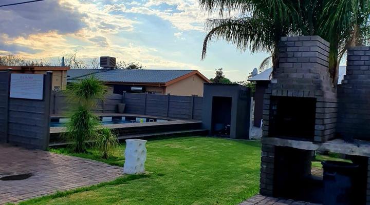 De Nachtuilen Guest House