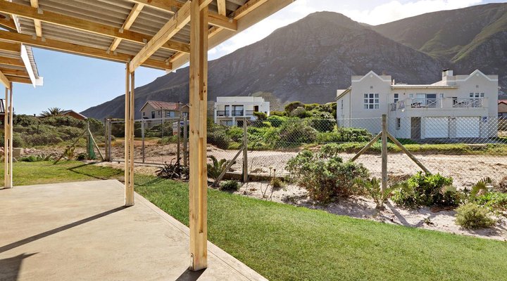 The Beach Cottage Betty's Bay 