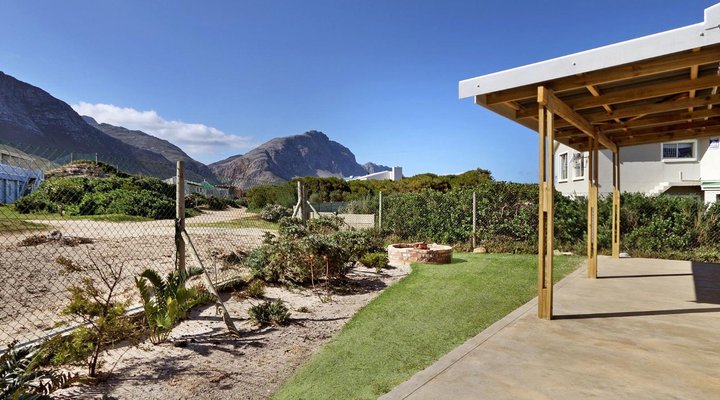 The Beach Cottage Betty's Bay 